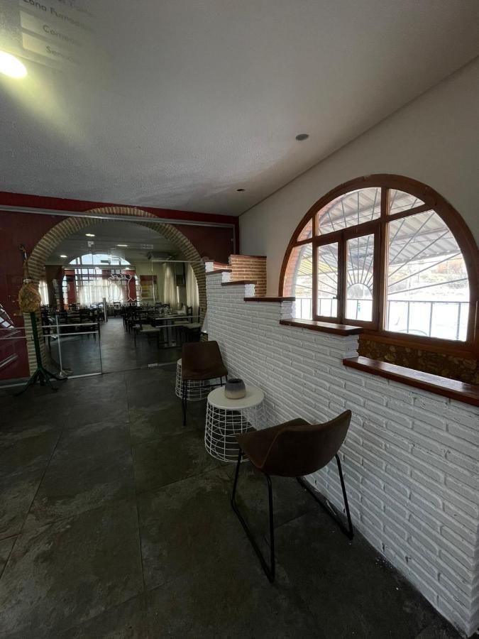 Hostal El Botero 몬레알델캄포 외부 사진